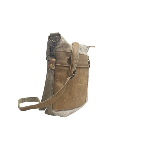 Myra Crossbody Babble‎ crossbody purse leather fur bag - Picture 3 of 14